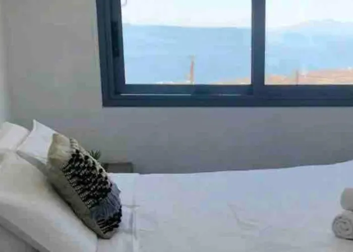 Jaccuzzi Romantic In Firostefani,sea View! * ثيرا