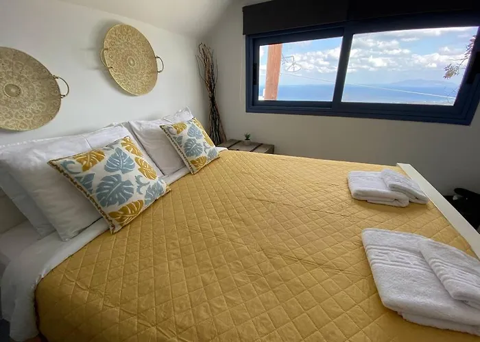 Jaccuzzi Romantic In Firostefani,sea View! شقة ثيرا