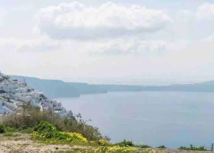 Jaccuzzi Romantic In Firostefani,sea View!